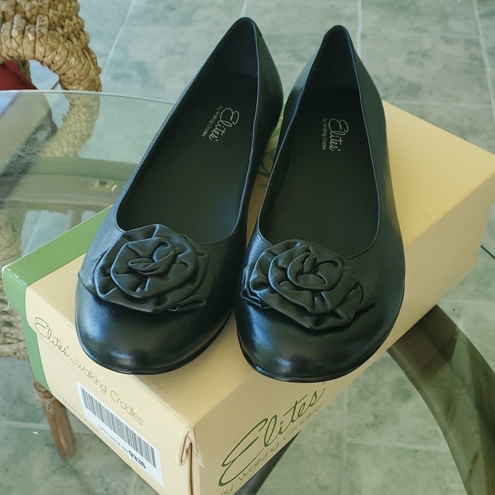 Walking Cradles Black Bloom Flats